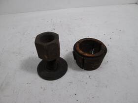 33019049 Beta Lancia Crankshaft Pulley Balancer Bolt With Wedge Used