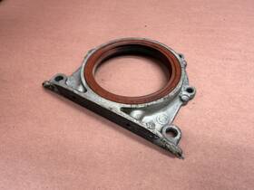 11141250032 Bmw E28 533i 3.2l M30 Engine Crankshaft Rear Oil Seal Holder Cover Oem 137kmiles