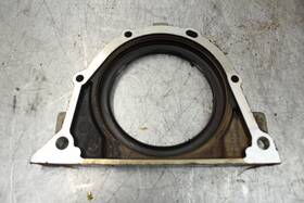2245265 Bmw 2001 325ci E46 Rear Engine Crankshaft Cover Oem