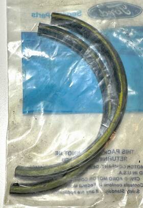 D00z-6701-a Ford D00z6701a Genuine Rear Main Crankshaft Oil Seal Two Piece Nos