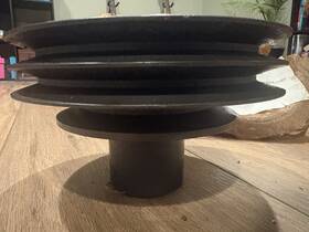 Erc5351 Land Rover Nos 2.25 Crank Pulley - 3 Grooves 24v Ffr Military Vehicles