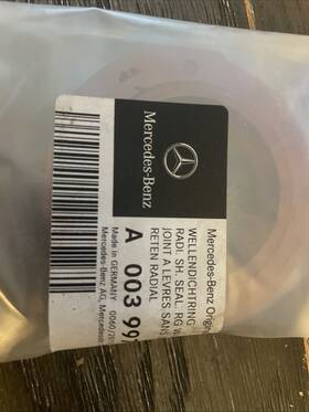 A0039970347 Mercedes-benz 0039970347 New S-class W126 Front Crankshaft Seal