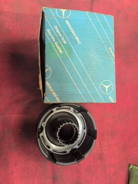 1232720232 Mercedes-benz F-205380 Genuine Vibration Damper Hub New Old Stock Oem