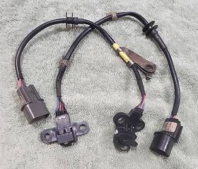 J5t25271 Mitsubishi Camshaft And Crank Sensors For A 95-99 2.0 4g63t Engine. Eclipse Gs-t