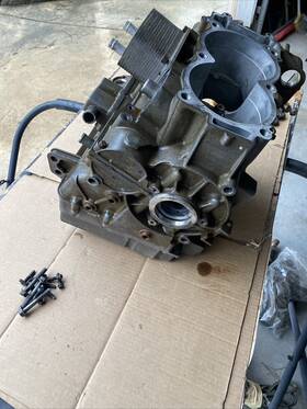 5633284 Polaris 16 17 18 19 2017 2018 2019 Rzr Turbo Engine Crankcase Cases Of 2016