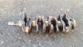303.gm2k05 Pontiac Vibe 2005 Crankshaft 522180