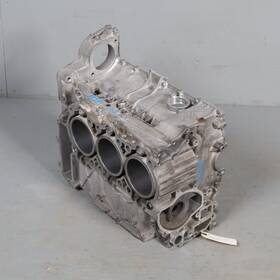99610190106 Porsche 2002-2005 911 996 3.6 Engine Case 1-3 Cylinder Oem Used