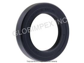 81-24289-00 Victor Reinz For Porsche 1977-1982 Crankshaft Seal Oil Pump Front Warranty